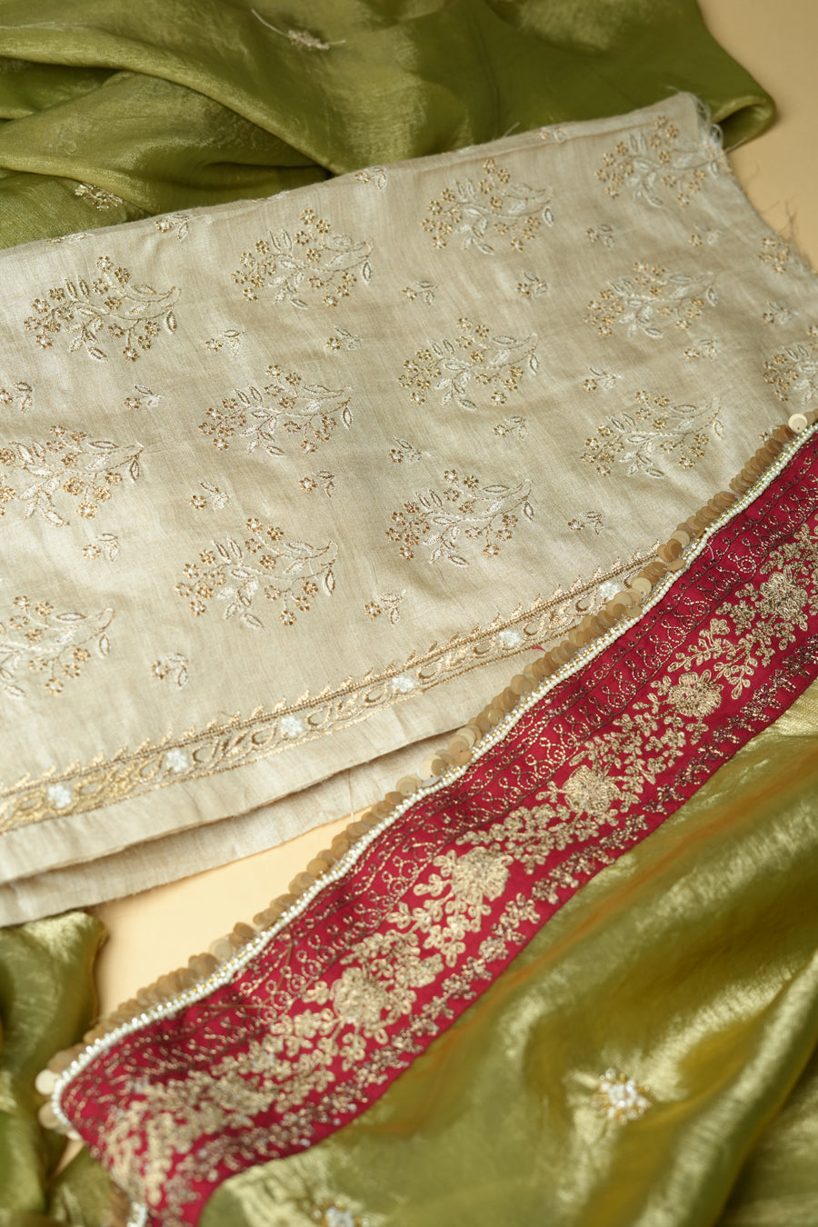 Utsav Glass Tissue Saree